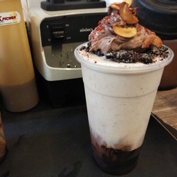 อันนั้น ที่ข้างล่างเปนช็อคโกแลต