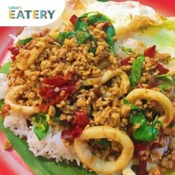 ข้าวกะเพรารวม 2 อย่าง (เจมส์กระเพราถาด)