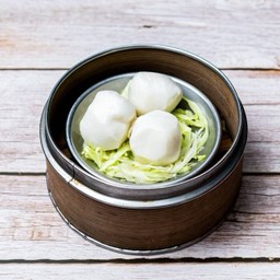 75. ยำลูกชิ้นปลาภูเก็ต