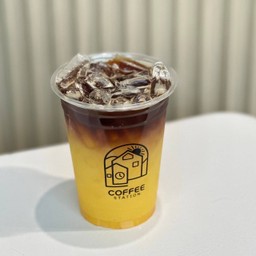 สับปะรดพริกเกลือ + espresso shot