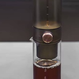 ดิปๆเย็นๆ ( ทางร้านแยกน้ำแข็ง ให้นะคะ )