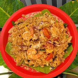 ข้าวผัดต้มยำ