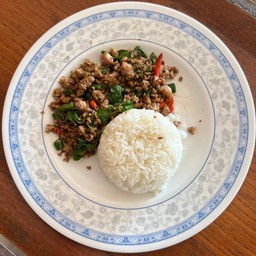 ข้าวกระเพาหมูสับ