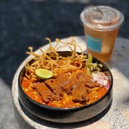 138กิ่งจันทน์ (อาหารเหนือ/กาแฟ/ขนมปัง) ซอย กิ่งจันทน์