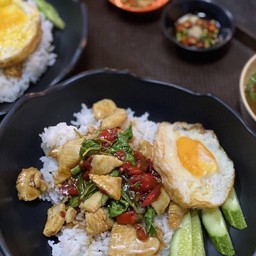 ข้าวกะเพราไก่