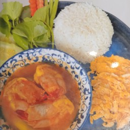 ชุดแกงส้มกุ้งไข่เจียว