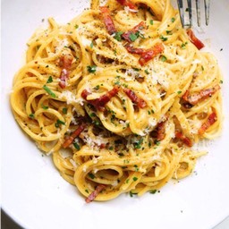 CLASSIC CARBONARA