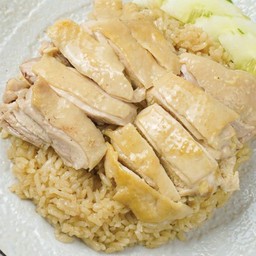ข้าวมันไก่ต้ม (พิเศษ)