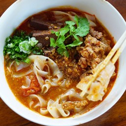 ก๋วยเตี๊ยวน้ำเงี้ยว