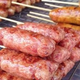 ไส้กรอกย่าง แอนเน็กซ์ -