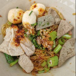 ก๋วยเตี๋ยวเรือแห้ง