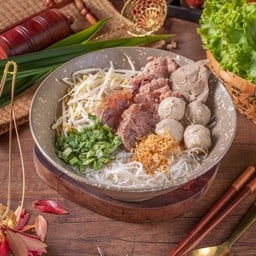 ก๋วยเตี๋ยวเนื้อ