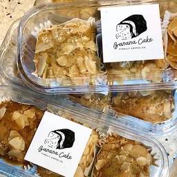 BANANA CAKE