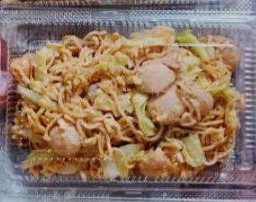 ผัดมาม่าไส้กรอกรวม