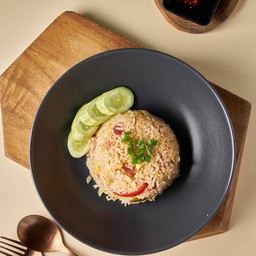 ข้าวผัดแหนม+กุนเชียง
