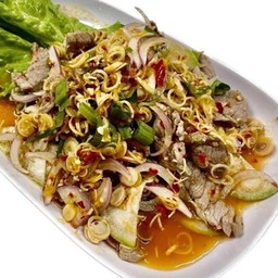 พล่าเนื้อมะเขืออ่อน