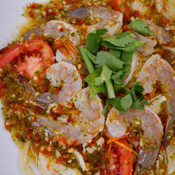 ยำกุ้งสด