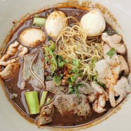 ก๋วยเตี๋ยวเรือ บะหมี่เหลือง