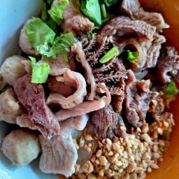 ร้านก้อยเตี๋ยว&อาหารตามสั่ง