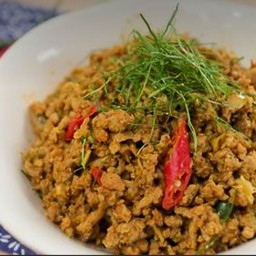 คั่วกลิ้งหมูสับ จัดจ้านแบบภูเก็ต