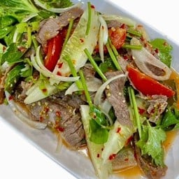 ยำเนื้อย่าง
