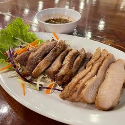นมหมูย่างเตาถ่าน