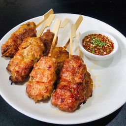 Set หมูปิ้งนมสด