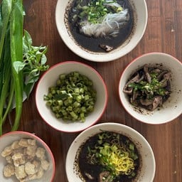 ป.ประทีป ก๋วยเตี๋ยวเรือ  ปาย