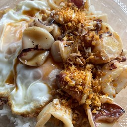 หมึกทอดกระเทียม