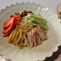 ราเมงเย็นทรงเครื่อง