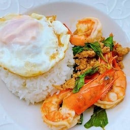 Omelet Rice (ข้าวไข่เจียว)