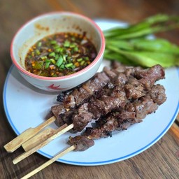 เนื้อย่างจิ้มแจ่ว