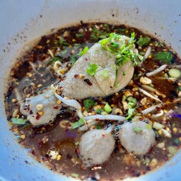 เตี๋ยวน่องไก่