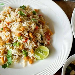 ข้าวผัดกากหมู