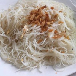 เส้นหมี่ลวก