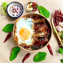 [อร่อยซ่ากับโค้ก] ข้าวกระเพราปลากระป๋อง+ไข่ดาว +  แฟนต้า กลิ่นส้ม (กระป๋อง)