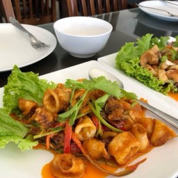 หมึกผัดไข่เค็ม