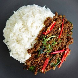 ข้าวราดคั่วกลิ้งเนื้อบด