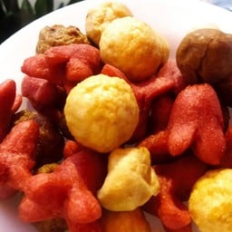 รวมลูกชิ้นทอดอร่อย by ต่อ