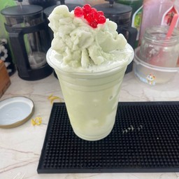 นมหมีชาเขียว