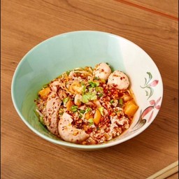 ก๋วยเตี๋ยวต้มยำหมู