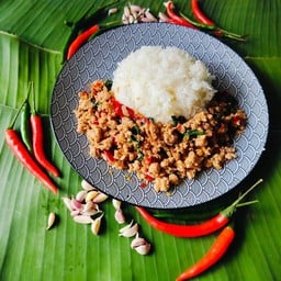 ข้าวกะเพรา2แสบ