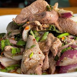 ลาบตับหมู