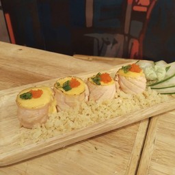 ซูชิแซลมอนบอล(4คำ)