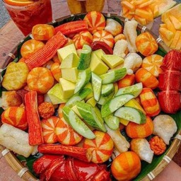 ลูกชิ้นทอดรอบดึก ส้มตำ อาหารอีสาน 1(ก๋วยจั๊บอาหารอีสานและไทย)