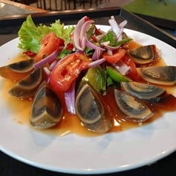 ยำไข่เยี่ยวม้า