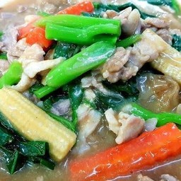 ราดหน้า หมู