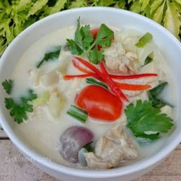 ต้มข่าไก่