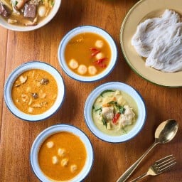 เยือนกรุง อยุธยา - ขนมจีน&Thai Cuisine Vintage54 Hotel