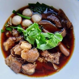 ร้านเนื้อทองตุ๋นยาจีน(ปั้มบางจากก้าวไกล)